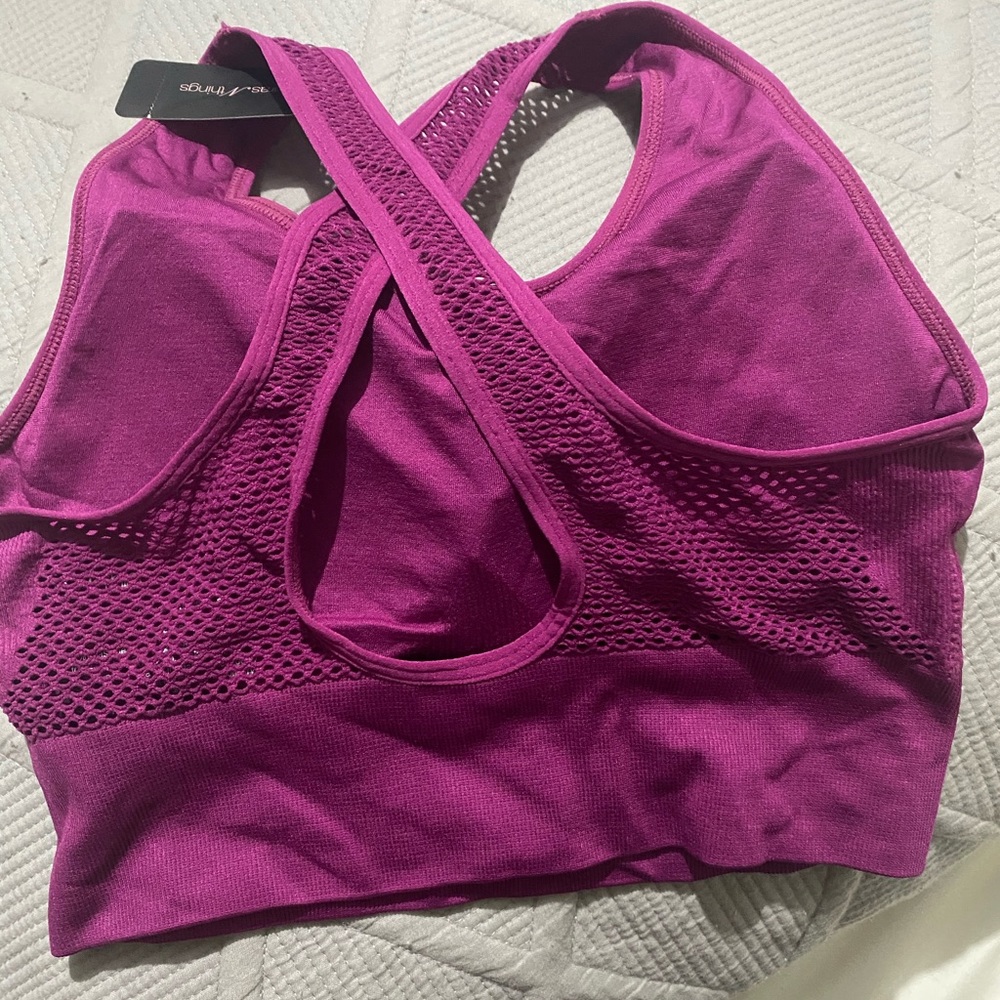 Cara sports crop - Picture 2 of 2